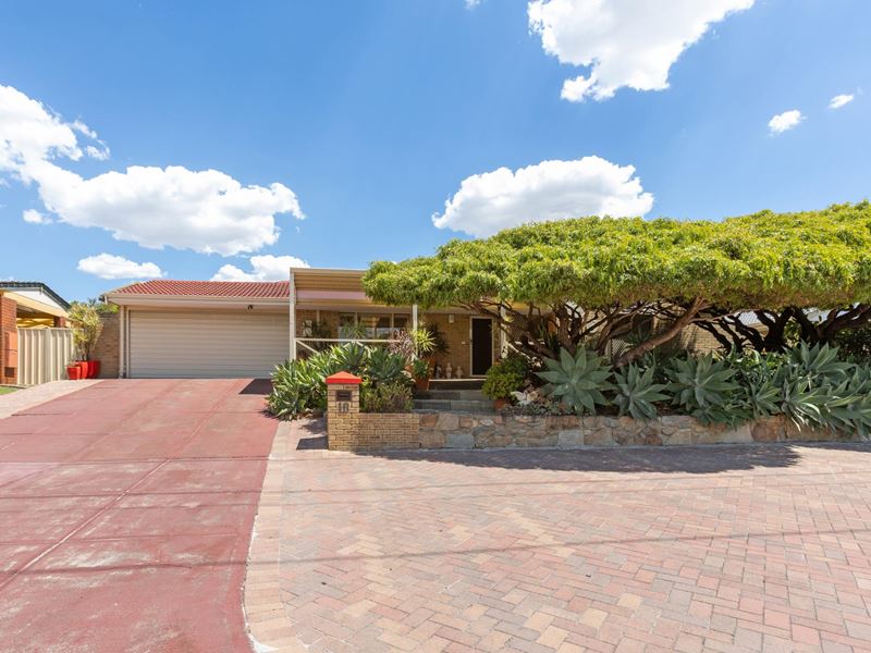 18 Shelton Loop, Leeming WA 6149