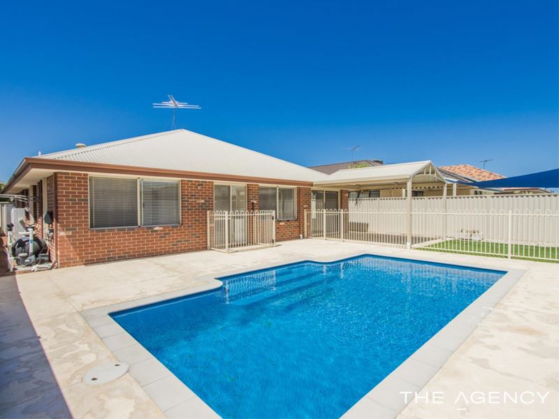 16 Lucky Bay Road, Secret Harbour