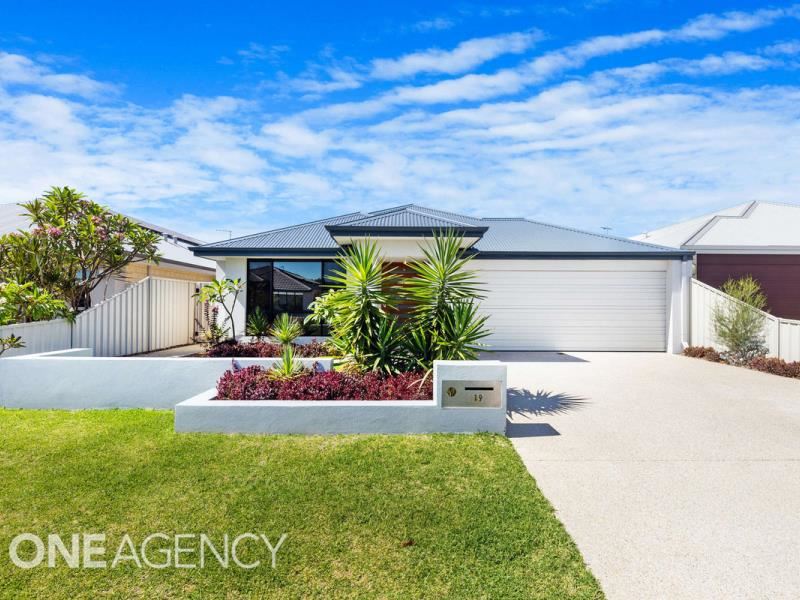 19 Gicha Close, Lake Coogee