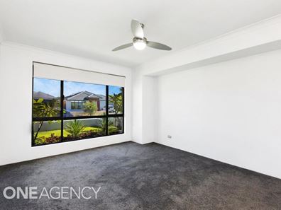 19 Gicha Close, Lake Coogee WA 6166