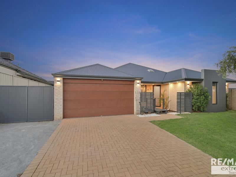 17 Mulgrave Loop, Mindarie WA 6030