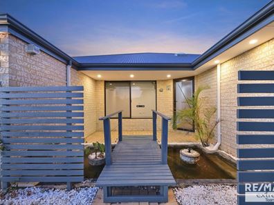 17 Mulgrave Loop, Mindarie WA 6030