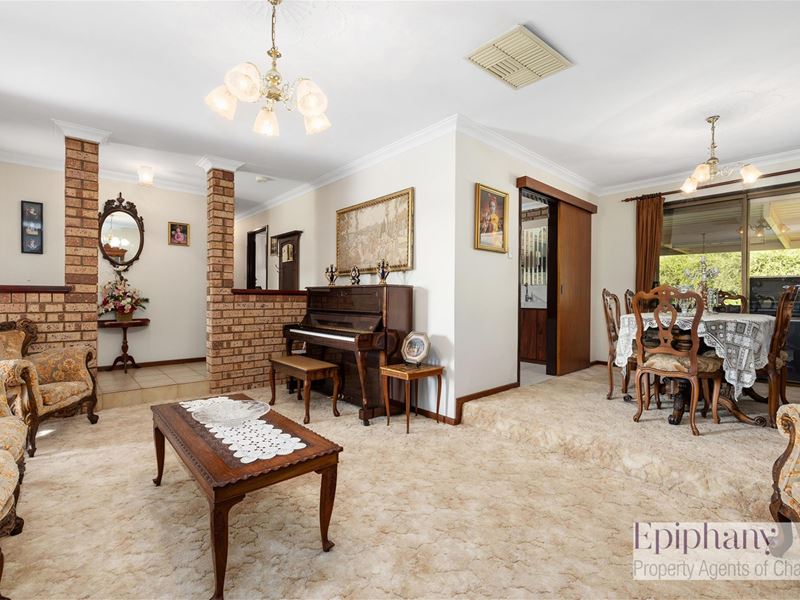 14 Armstrong Way, Noranda