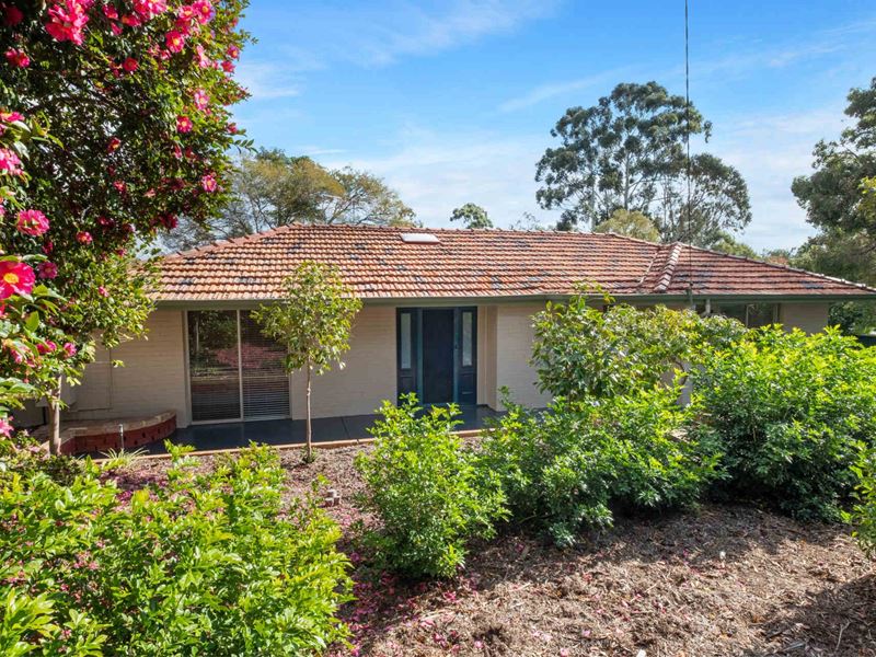 3 Herald Close, Kalamunda WA 6076