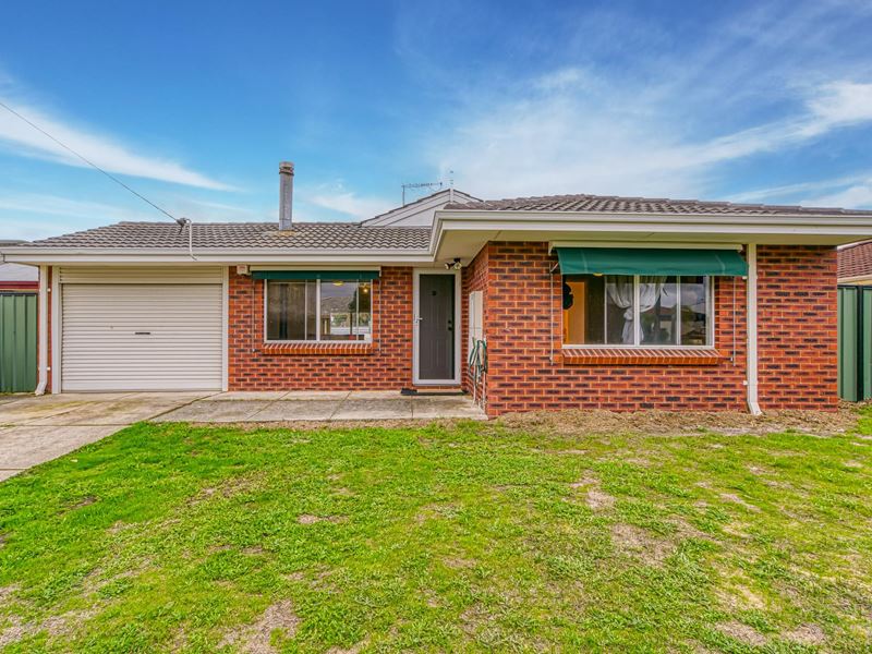 10 Carakine Grove, Thornlie