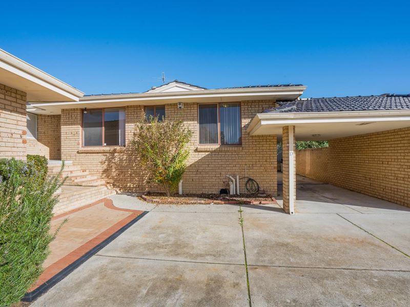 4/12 Green Court, Kardinya WA 6163