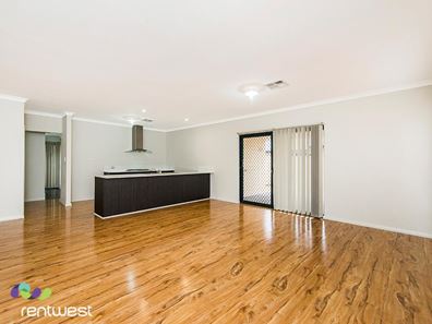 5 Roscommon Vista, Huntingdale WA 6110