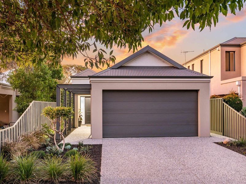 25 Second Avenue, Claremont