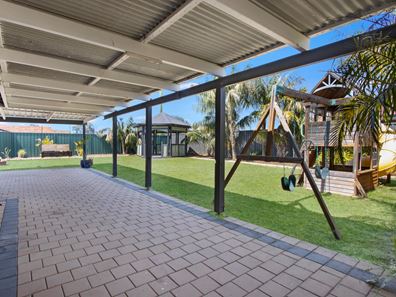 11 Mataitai Loop, Cooloongup WA 6168