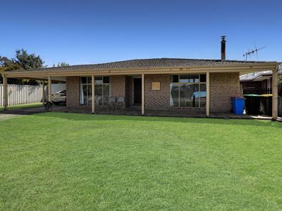 113 Le Grande Avenue, Orana WA 6330