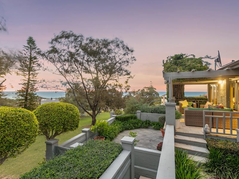 35 Aruma Way, City Beach
