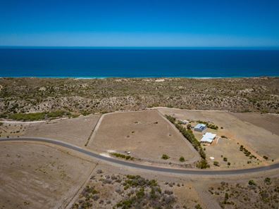 6/ African Reef Boulevard, Greenough WA 6532