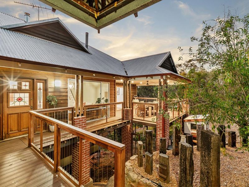 1 Easton Court, Boya