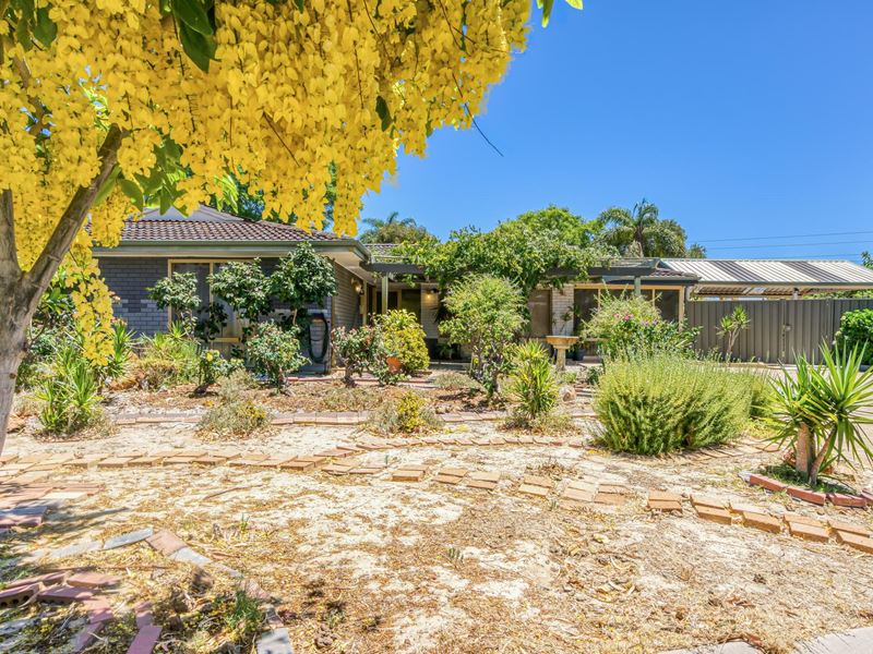 17 Crofton Place, Lynwood