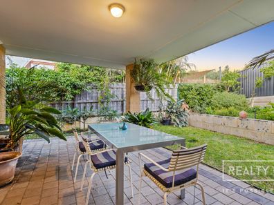 1 Jackson Avenue, Karrinyup WA 6018