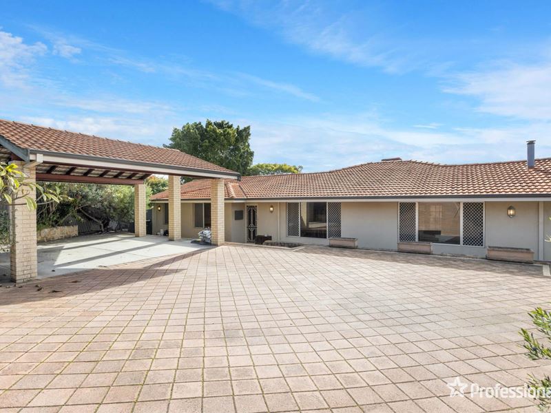 13 McRae Court, Padbury