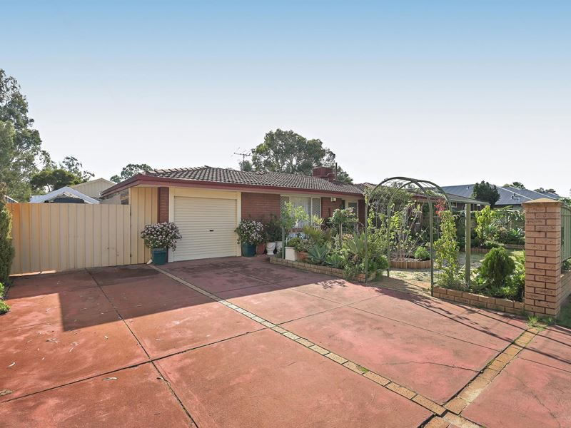 10 Adisham Road, Maddington WA 6109