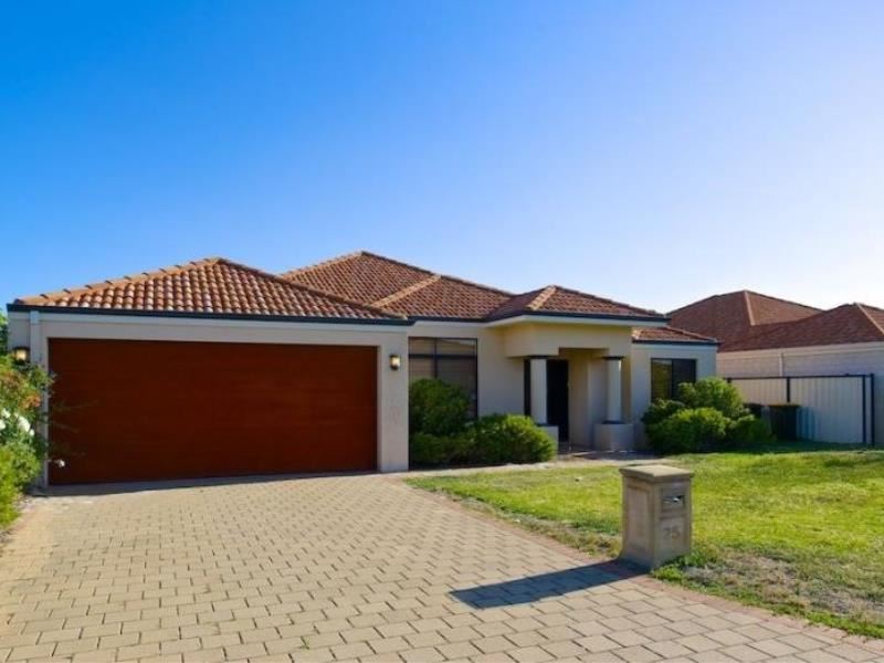 25 savannah circuit, Success WA 6164