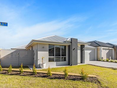 11 Vault  Road, Southern River WA 6110