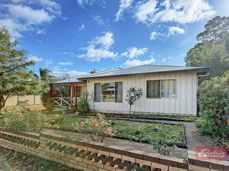 19 Northwood  Street, Narrogin