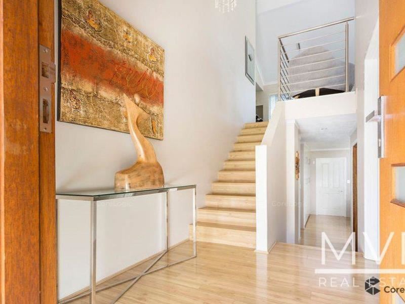 10 Dorward Court, Kardinya
