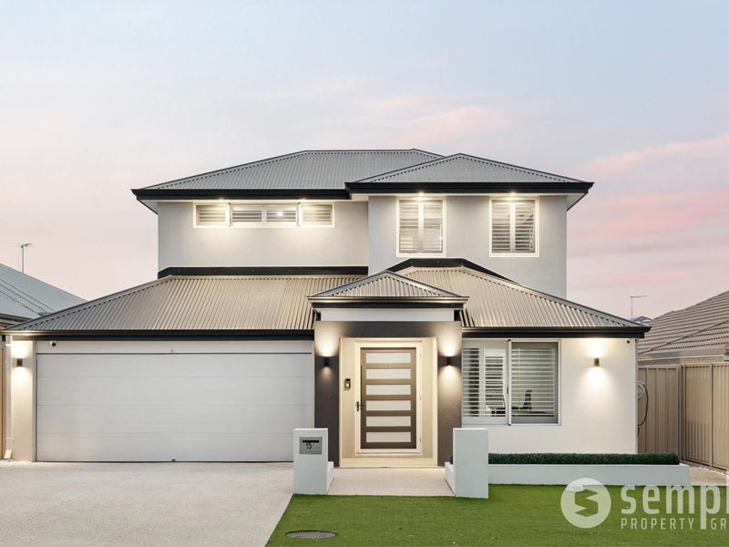 15 Serventy Crescent, Hammond Park