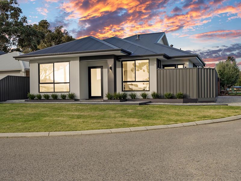 1 Newcombe Way, Padbury WA 6025