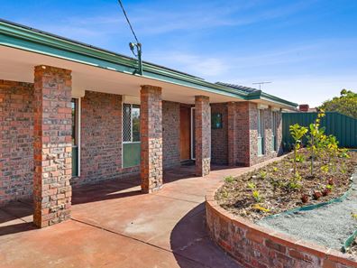 3 Peron Close, Cooloongup WA 6168