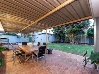 21 Sandalford Drive, Beldon WA 6027