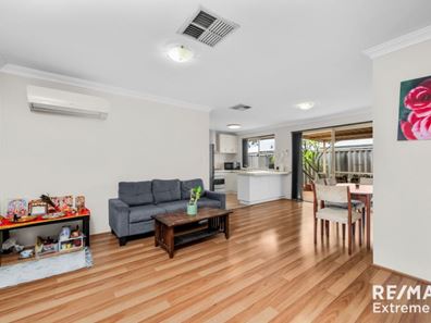 9/99 George Way, Cannington WA 6107