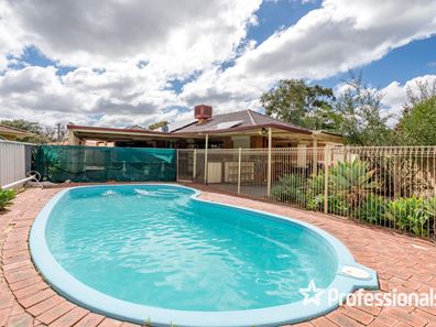 4 Kingham Place, Seville Grove WA 6112