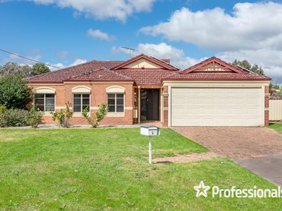 4 Kingham Place, Seville Grove WA 6112