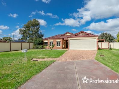 4 Kingham Place, Seville Grove WA 6112