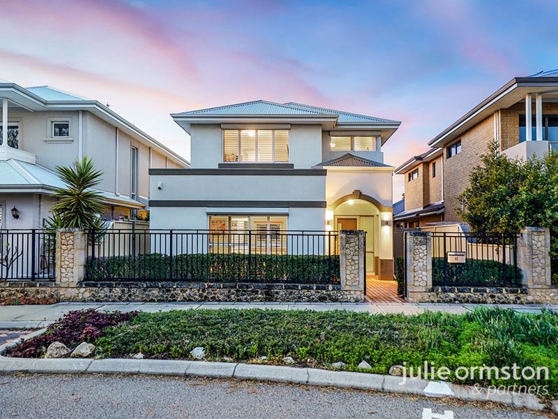 32 Windmill Circle, Burns Beach WA 6028