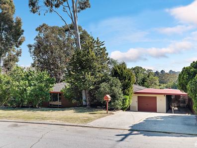 26 Bamlett Street, Mount Nasura WA 6112