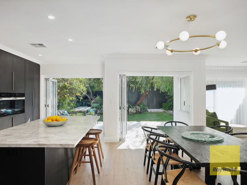 24B Johnston Street, Peppermint Grove