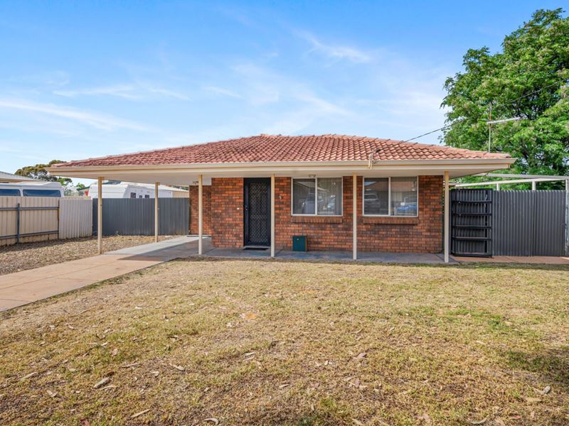 5 Carroll Place, Hannans