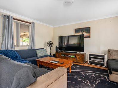 5 Carroll Place, Hannans WA 6430