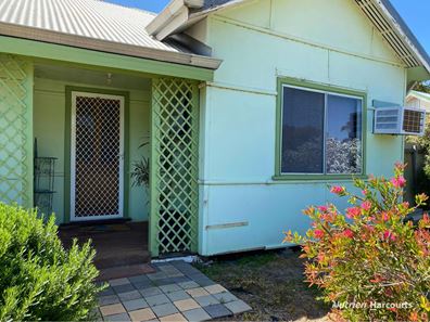 9 James Street, Kellerberrin WA 6410