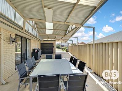 10 Kalang Way, Millbridge WA 6232