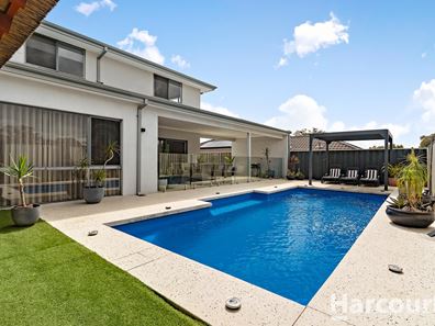 65 Torwood Edge, Halls Head WA 6210