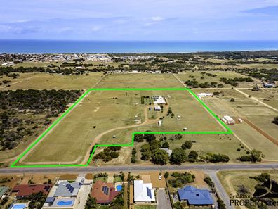 65 Hall Road, Waggrakine WA 6530