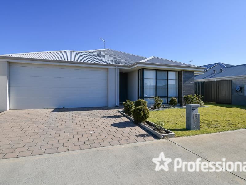 14 Langley Street, Lakelands WA 6180