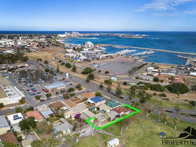 128 Chapman Rd, Geraldton WA 6530