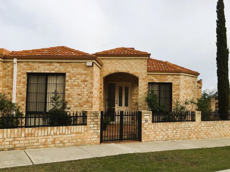 11 Becontree Way, Joondalup