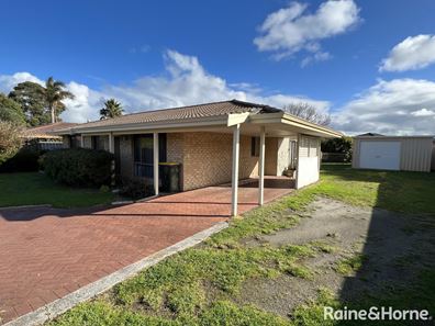 18 Cordoba Way, Orana WA 6330