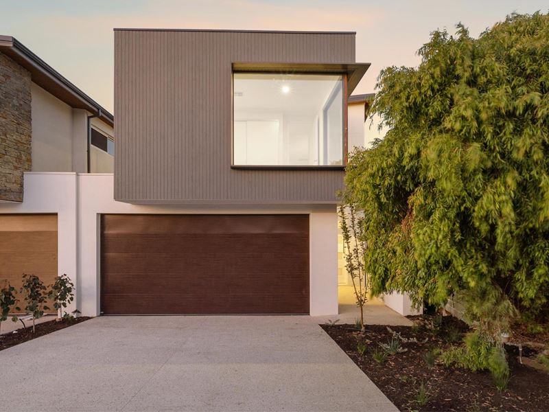 92A The Ramble, Booragoon