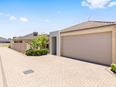 3/27 Lonsdale Crescent, Waikiki WA 6169