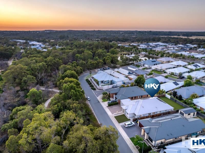 42 Jennapullin Crescent, Ellenbrook WA 6069