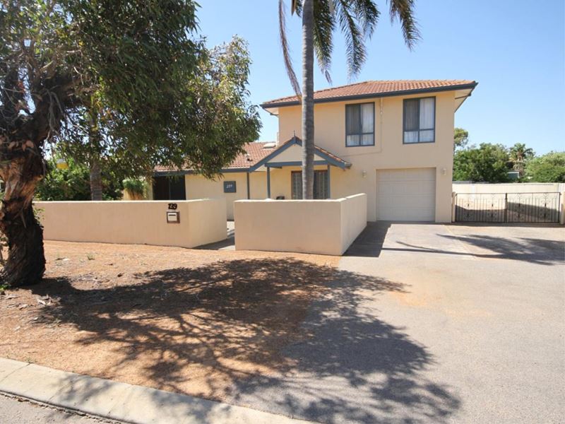239 First Street, Wonthella WA 6530
